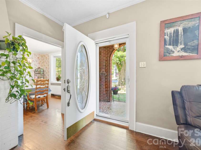 205 Thompson Street, Shelby, NC 28150.  MLS# CAR4362841, YatesRealty ID 17607. 
