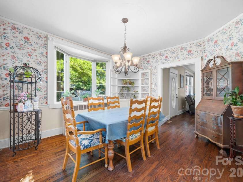 205 Thompson Street, Shelby, NC 28150.  MLS# CAR4362841, YatesRealty ID 17607. 