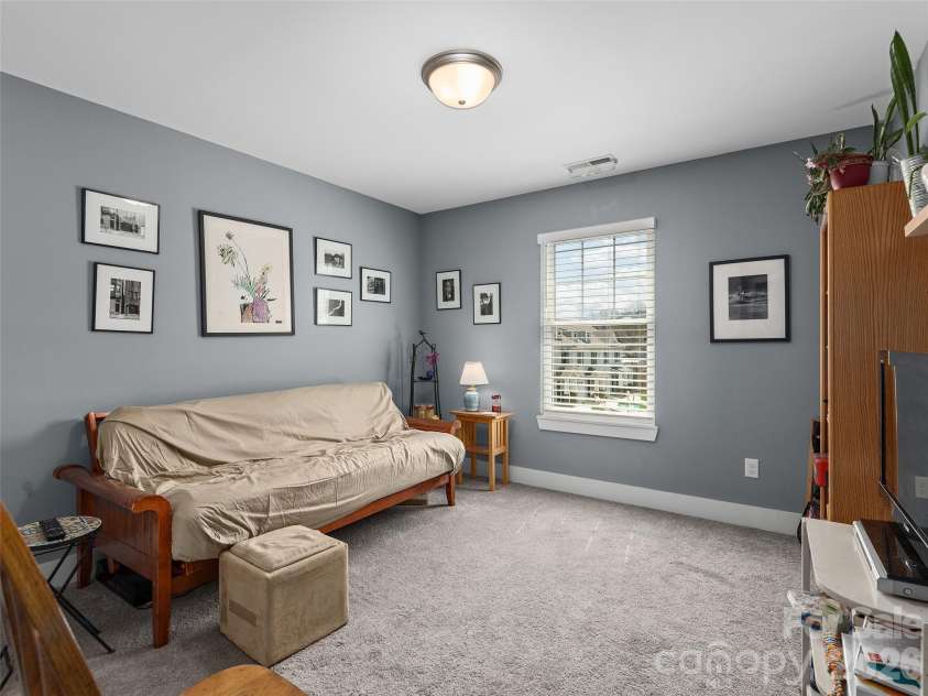 201 Stoney Point Way, Candler, NC 28715.  MLS# CAR4366292, YatesRealty ID 17608. 