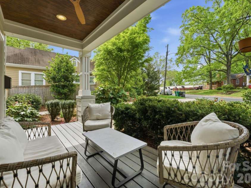 2724 Holt Street, Charlotte, NC 28205.  MLS# CAR4366886, YatesRealty ID 17609. 