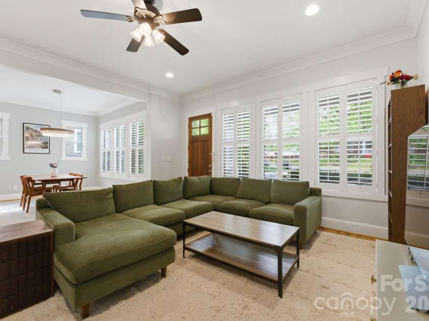 2724 Holt Street, Charlotte, NC 28205.  MLS# CAR4366886, YatesRealty ID 17609. 