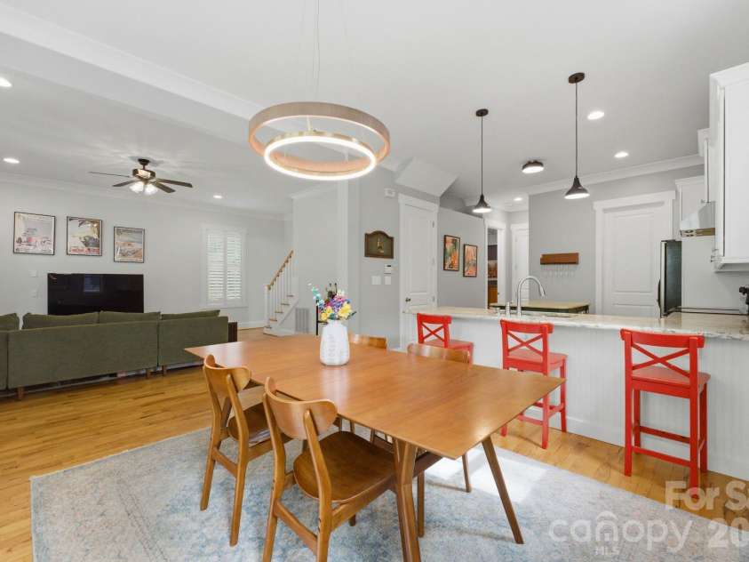 2724 Holt Street, Charlotte, NC 28205.  MLS# CAR4366886, YatesRealty ID 17609. 