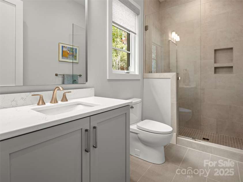 1565 Country View Way, Arden, NC 28704.  MLS# CAR4311786, YatesRealty ID 1761. 