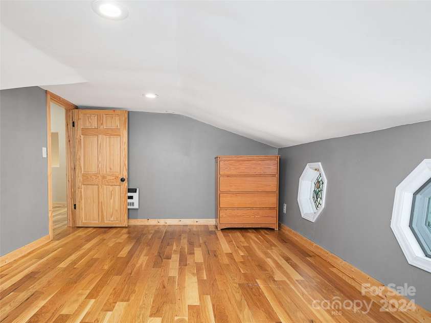 2033 Lower Paw Paw Road, Marshall, NC 28753.  MLS# CAR4204135, YatesRealty ID 1761. Second Floor Bonus Room 4