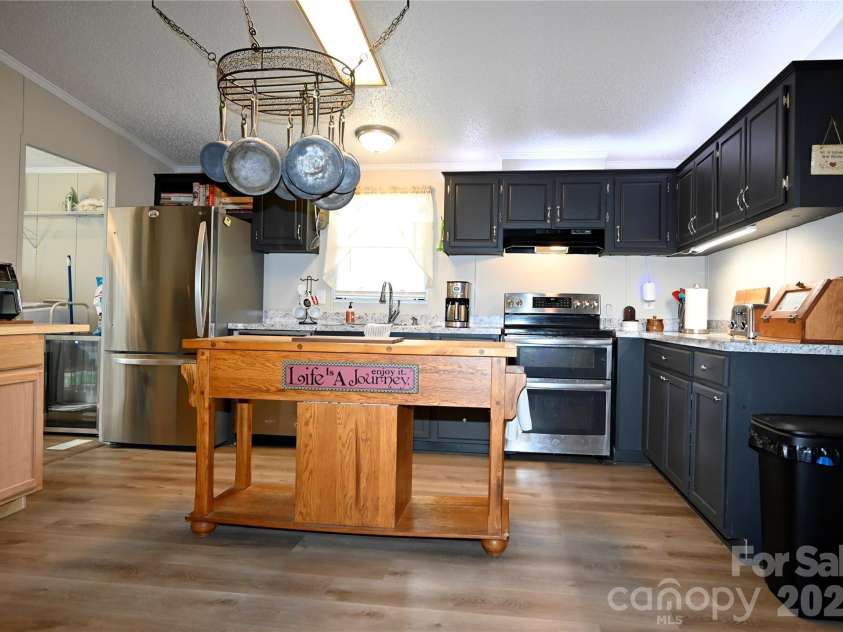 202 Coker Court, York, SC 29745.  MLS# CAR4366613, YatesRealty ID 17610. 