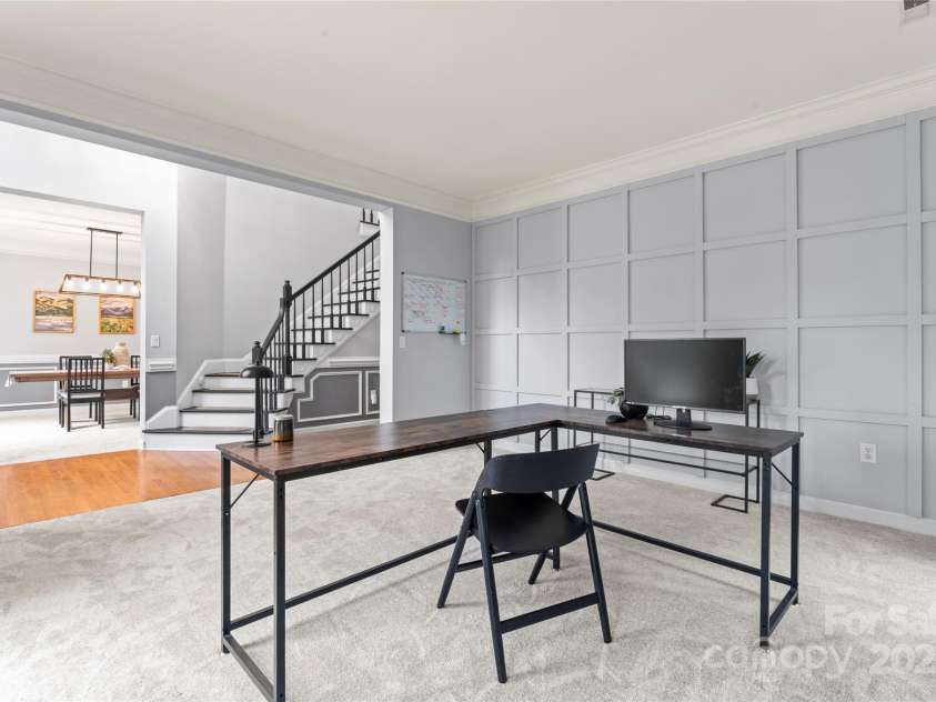 6432 Morningsong Lane, Charlotte, NC 28269.  MLS# CAR4261564, YatesRealty ID 17610. 
