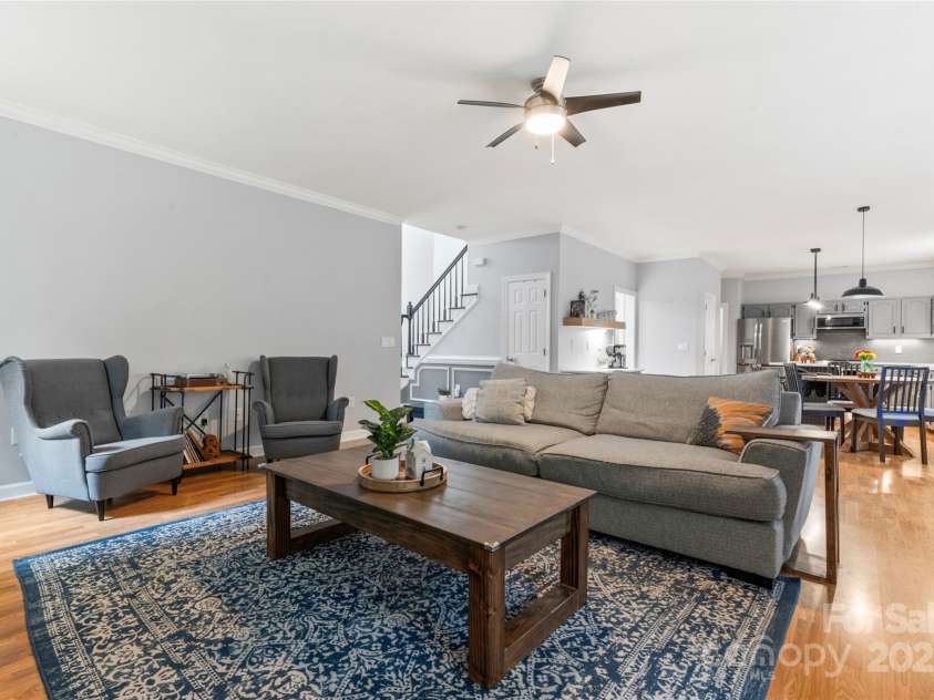 6432 Morningsong Lane, Charlotte, NC 28269.  MLS# CAR4261564, YatesRealty ID 17610. 