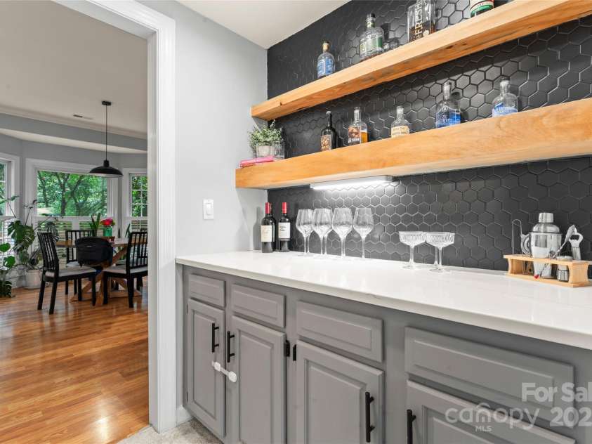 6432 Morningsong Lane, Charlotte, NC 28269.  MLS# CAR4261564, YatesRealty ID 17610. 