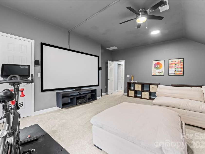 6432 Morningsong Lane, Charlotte, NC 28269.  MLS# CAR4261564, YatesRealty ID 17610. 