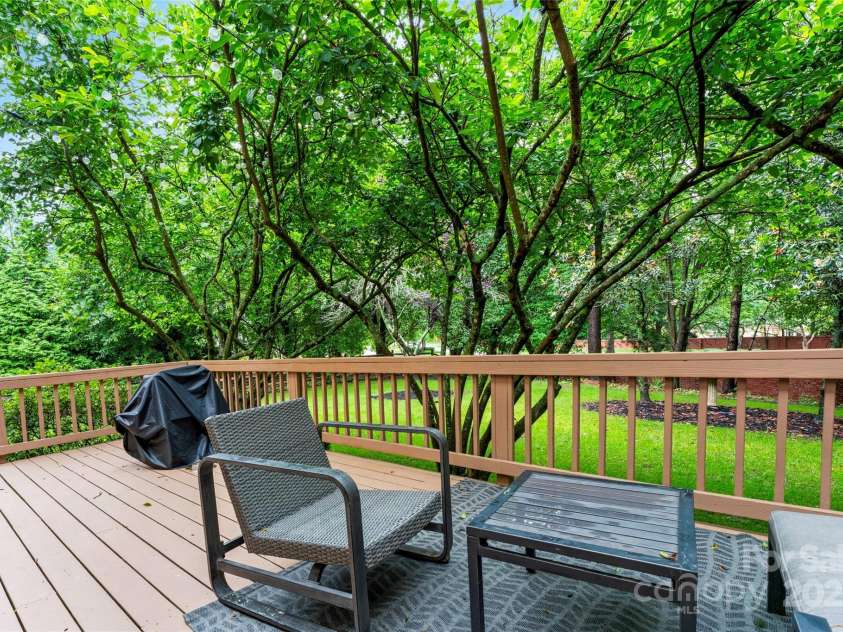 6432 Morningsong Lane, Charlotte, NC 28269.  MLS# CAR4261564, YatesRealty ID 17610. 