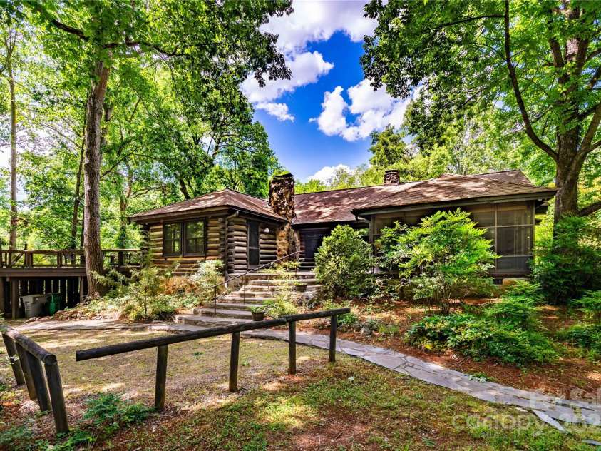 6510 Sharon Hills Road, Charlotte, NC 28210.  MLS# CAR4254366, YatesRealty ID 17611. 