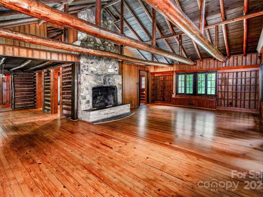 6510 Sharon Hills Road, Charlotte, NC 28210.  MLS# CAR4254366, YatesRealty ID 17611. 