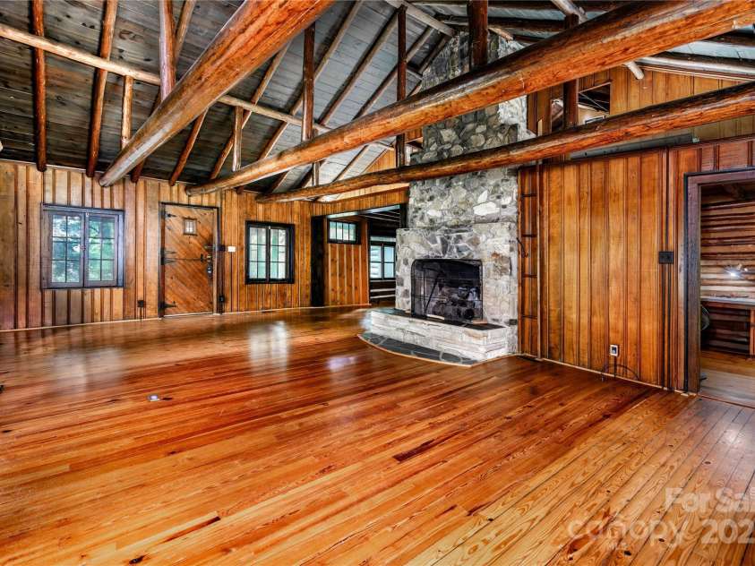 6510 Sharon Hills Road, Charlotte, NC 28210.  MLS# CAR4254366, YatesRealty ID 17611. 