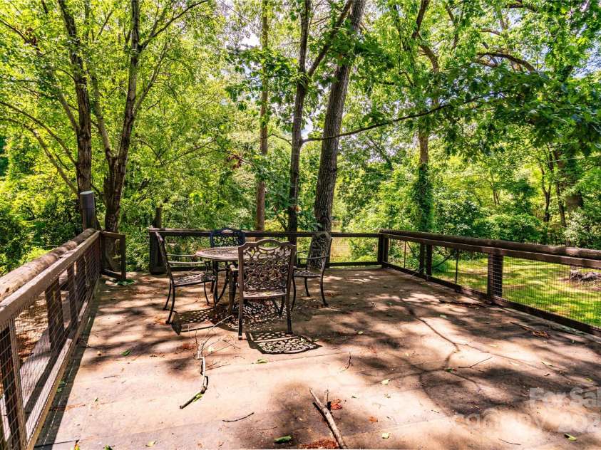 6510 Sharon Hills Road, Charlotte, NC 28210.  MLS# CAR4254366, YatesRealty ID 17611. 