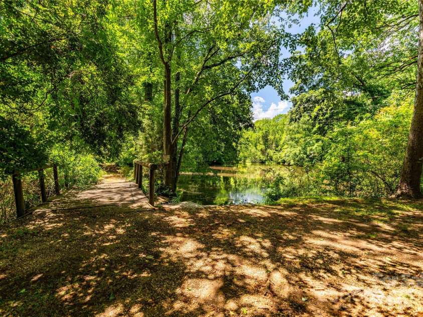 6510 Sharon Hills Road, Charlotte, NC 28210.  MLS# CAR4254366, YatesRealty ID 17611. 