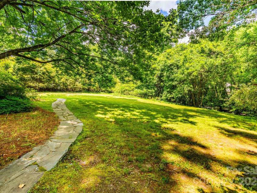 6510 Sharon Hills Road, Charlotte, NC 28210.  MLS# CAR4254366, YatesRealty ID 17611. 