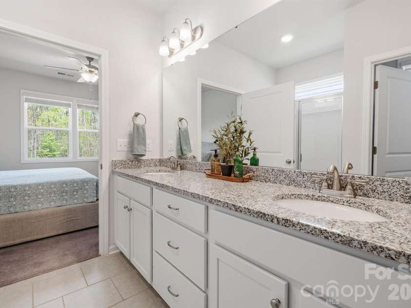 8220 Mccormick Street, Terrell, NC 28682.  MLS# CAR4366340, YatesRealty ID 17612. En-Suite Bath