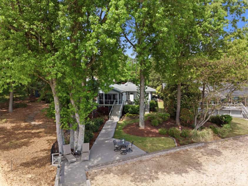 14 King Haigler Chase Court, Clover, SC 29710.  MLS# CAR4370873, YatesRealty ID 17613. 