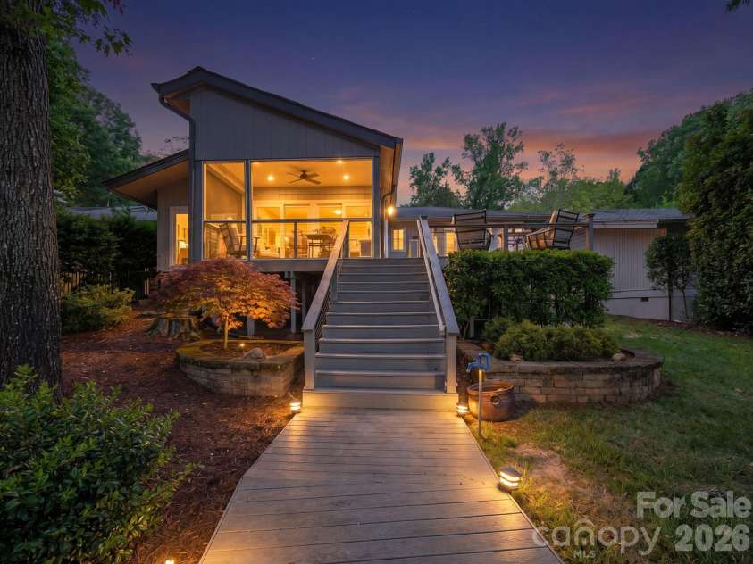 14 King Haigler Chase Court, Clover, SC 29710.  MLS# CAR4370873, YatesRealty ID 17613. 