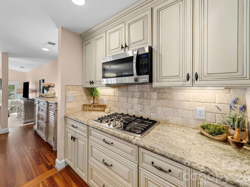 14 King Haigler Chase Court, Clover, SC 29710.  MLS# CAR4370873, YatesRealty ID 17613. 