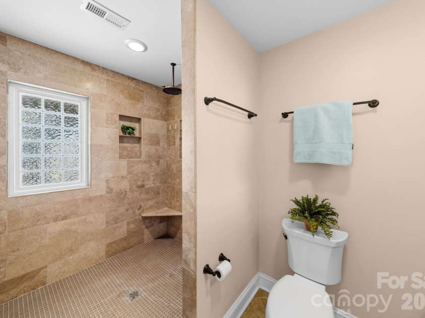14 King Haigler Chase Court, Clover, SC 29710.  MLS# CAR4370873, YatesRealty ID 17613. 