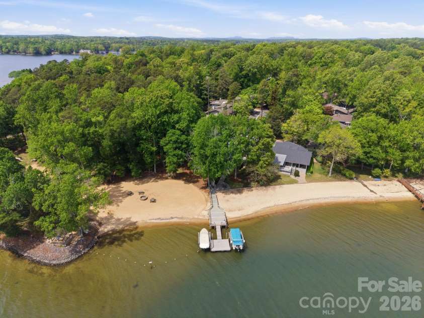 14 King Haigler Chase Court, Clover, SC 29710.  MLS# CAR4370873, YatesRealty ID 17613. 