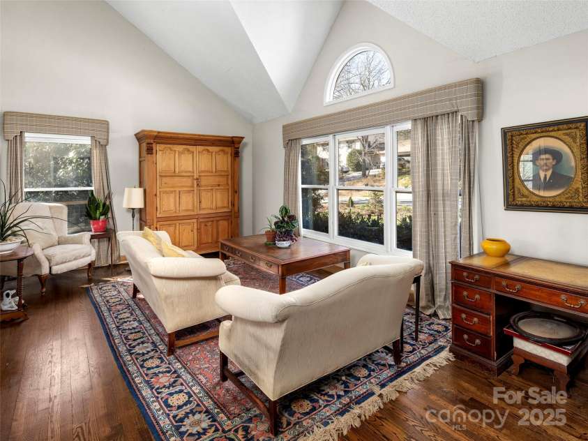 5 Spring Cove Court, Arden, NC 28704.  MLS# CAR4238713, YatesRealty ID 17614. 