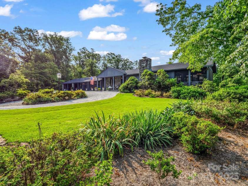 11 Hearthstone Lane, Landrum, SC 29356.  MLS# CAR4267724, YatesRealty ID 17615. 