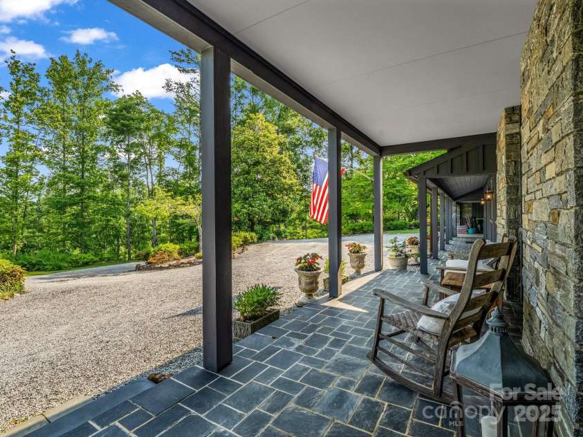 11 Hearthstone Lane, Landrum, SC 29356.  MLS# CAR4267724, YatesRealty ID 17615. 