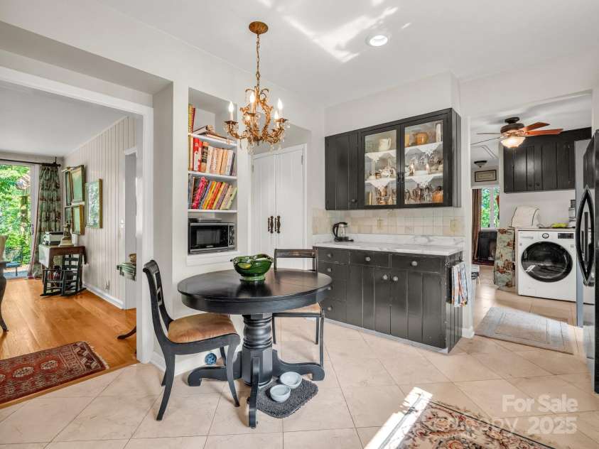 11 Hearthstone Lane, Landrum, SC 29356.  MLS# CAR4267724, YatesRealty ID 17615. 