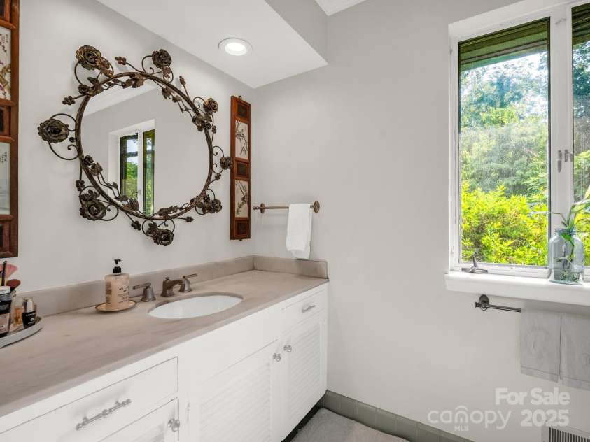 11 Hearthstone Lane, Landrum, SC 29356.  MLS# CAR4267724, YatesRealty ID 17615. 