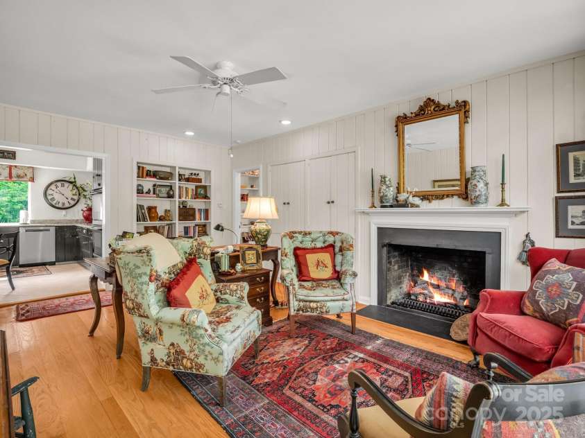 11 Hearthstone Lane, Landrum, SC 29356.  MLS# CAR4267724, YatesRealty ID 17615. Keeping Room