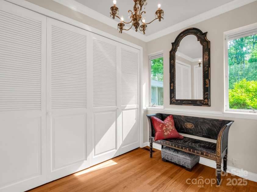 11 Hearthstone Lane, Landrum, SC 29356.  MLS# CAR4267724, YatesRealty ID 17615. Primary dressing room