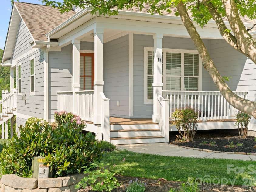 14 Rose Creek Road, Leicester, NC 28748.  MLS# CAR4368090, YatesRealty ID 17616. 