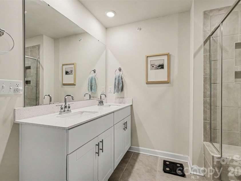 2614 Greenmarket Drive, Charlotte, NC 28217.  MLS# CAR4376947, YatesRealty ID 17617. 