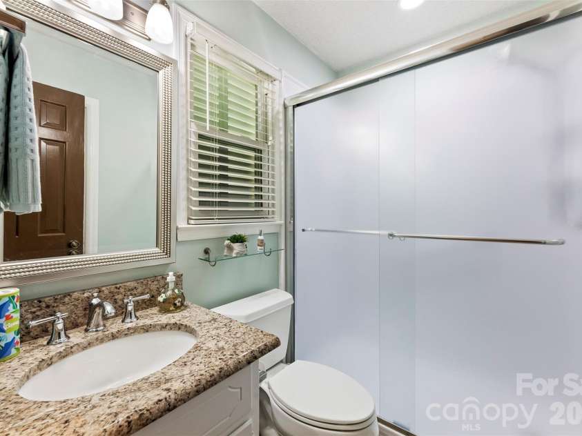 107 Friendfield Drive, Fort Mill, SC 29715.  MLS# CAR4377175, YatesRealty ID 17618. 