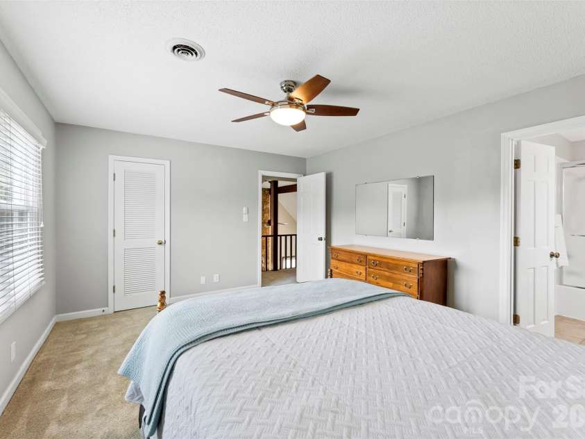 107 Friendfield Drive, Fort Mill, SC 29715.  MLS# CAR4377175, YatesRealty ID 17618. 
