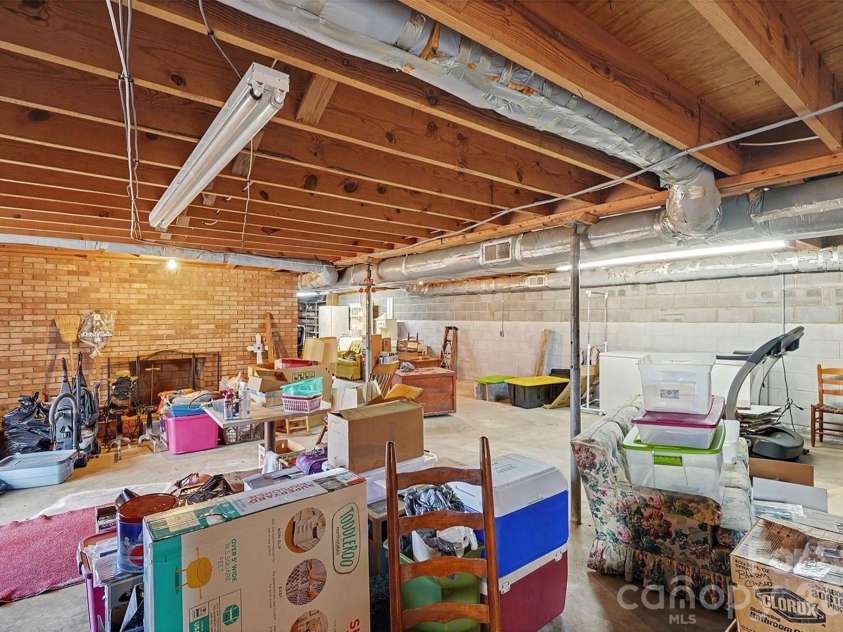 2401 Penninger Road, Concord, NC 28025.  MLS# CAR4344658, YatesRealty ID 1762. 