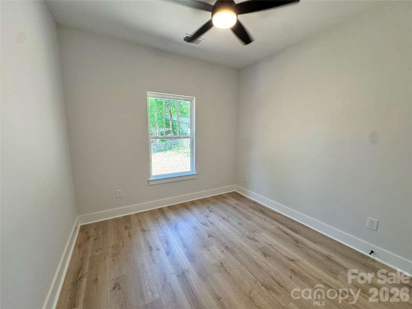 1814 Mcfarland Avenue, Gastonia, NC 28052.  MLS# CAR4373746, YatesRealty ID 17621. 
