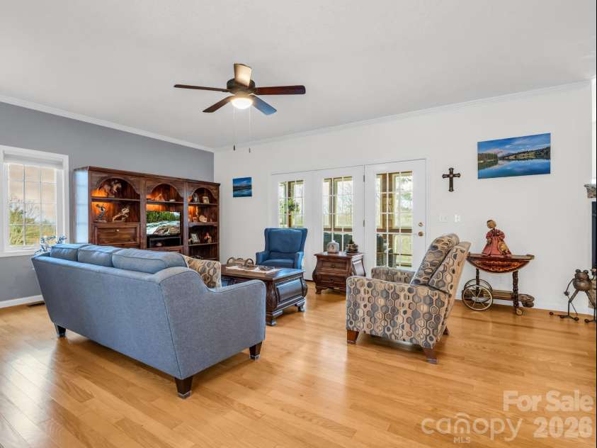 29 Spring Heights Court, Hendersonville, NC 28791.  MLS# CAR4400260, YatesRealty ID 17623. 