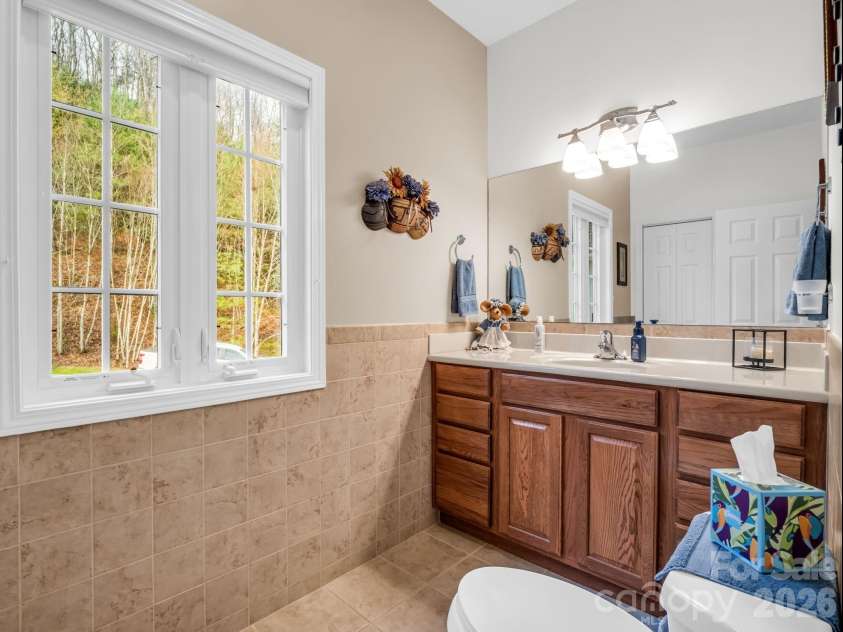 29 Spring Heights Court, Hendersonville, NC 28791.  MLS# CAR4400260, YatesRealty ID 17623. 