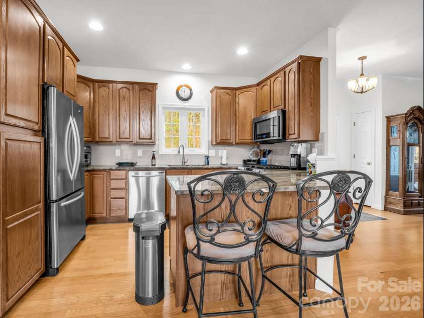 29 Spring Heights Court, Hendersonville, NC 28791.  MLS# CAR4400260, YatesRealty ID 17623. 
