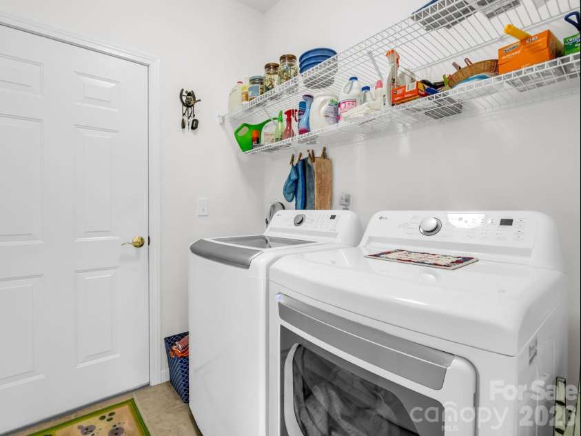 29 Spring Heights Court, Hendersonville, NC 28791.  MLS# CAR4400260, YatesRealty ID 17623. 