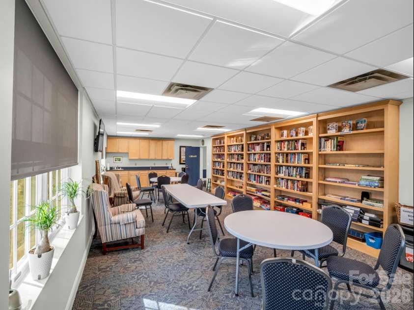 29 Spring Heights Court, Hendersonville, NC 28791.  MLS# CAR4400260, YatesRealty ID 17623. 