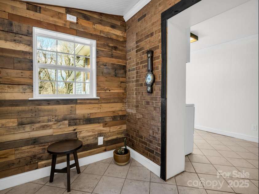 2100 Lincolnton Highway, Cherryville, NC 28021.  MLS# CAR4227118, YatesRealty ID 17624. Mud room inside back door