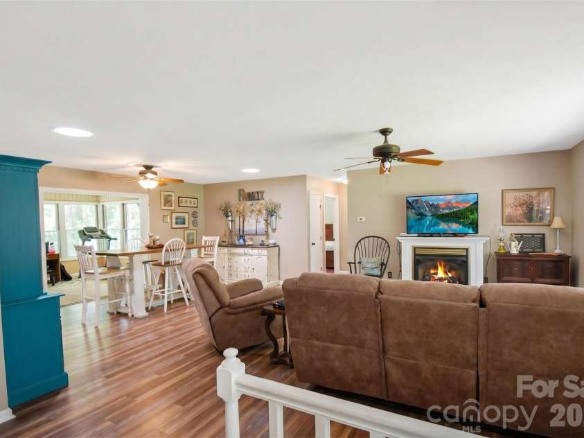14 Willow Wood Trail, Hendersonville, NC 28739.  MLS# CAR4372709, YatesRealty ID 17625. 