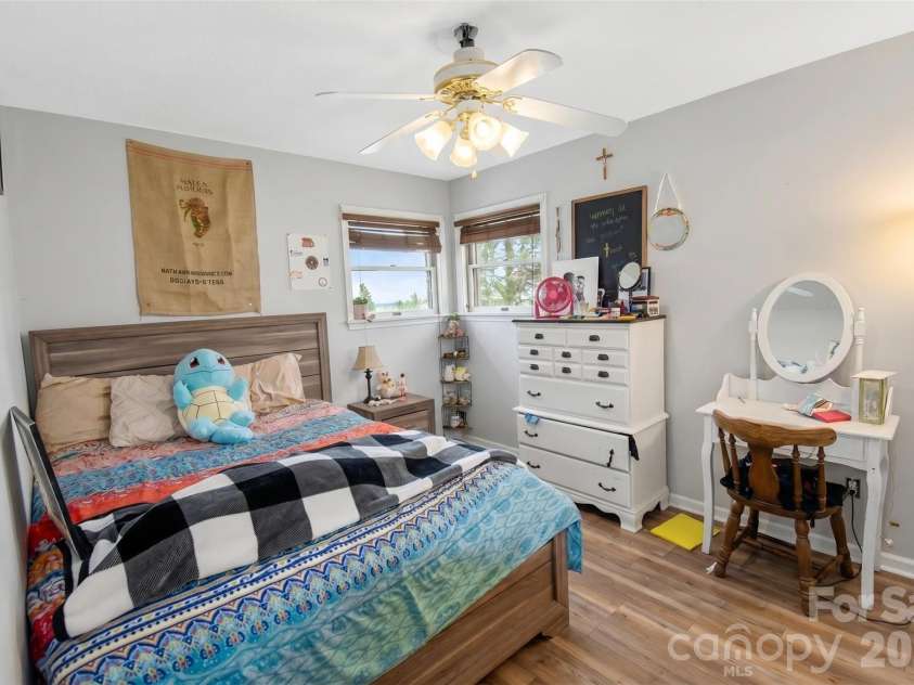 14 Willow Wood Trail, Hendersonville, NC 28739.  MLS# CAR4372709, YatesRealty ID 17625. 