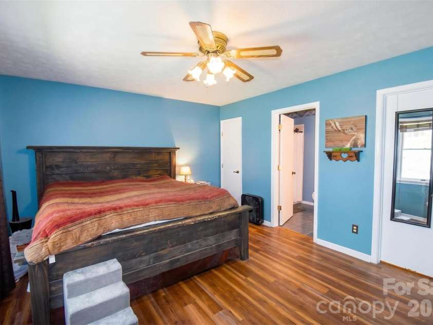 14 Willow Wood Trail, Hendersonville, NC 28739.  MLS# CAR4372709, YatesRealty ID 17625. 