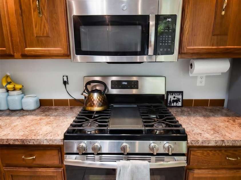 14 Willow Wood Trail, Hendersonville, NC 28739.  MLS# CAR4372709, YatesRealty ID 17625. 
