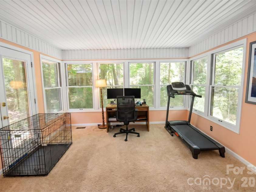 14 Willow Wood Trail, Hendersonville, NC 28739.  MLS# CAR4372709, YatesRealty ID 17625. 